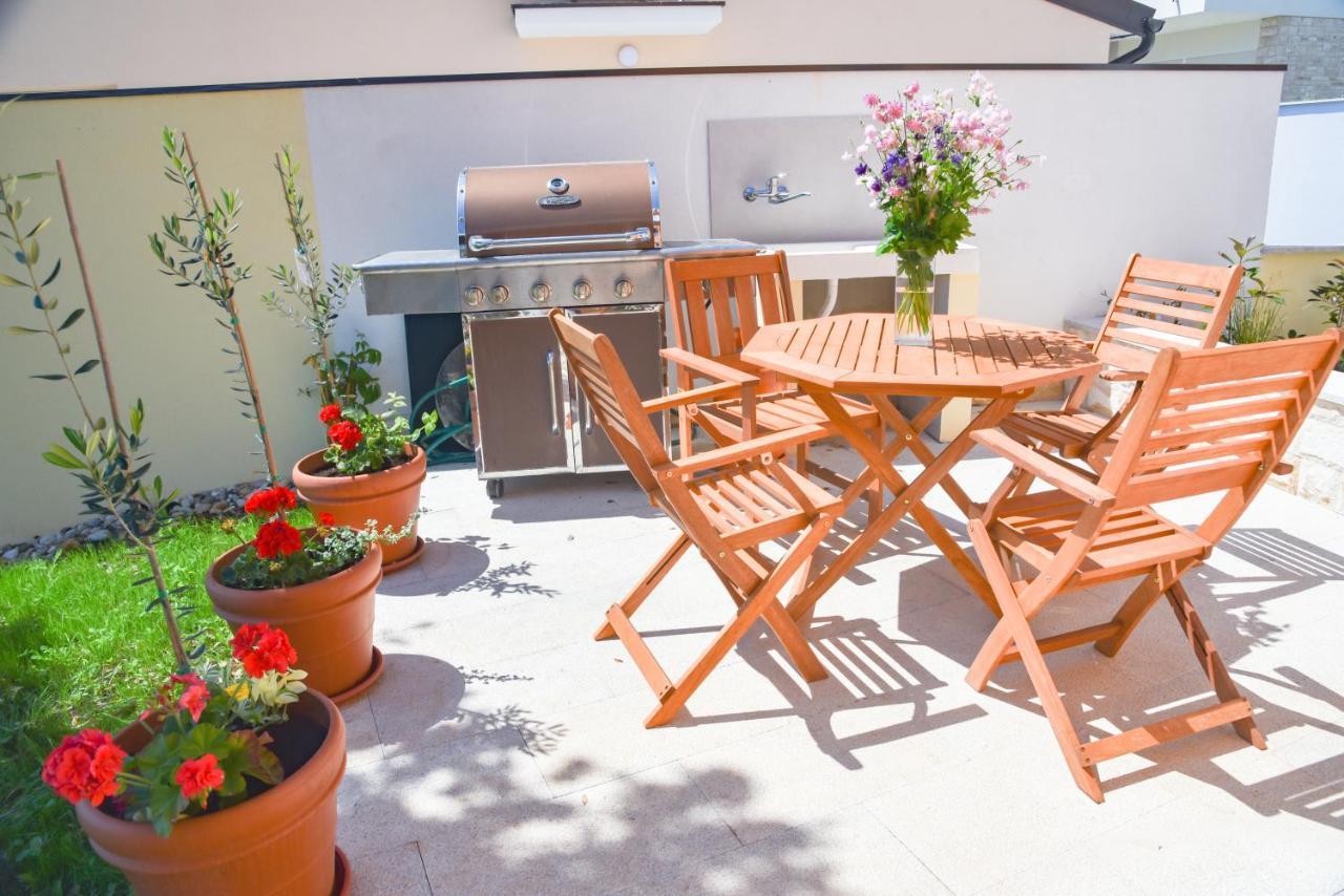 Holiday Home - Istrian Dream With Swimming Pool Peroj Exterior photo